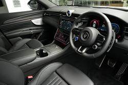 2025 Maserati Grecale MODENA 330HP HYBRID Bianco Banchisa-240