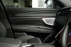 2025 Maserati Grecale MODENA 330HP HYBRID Bianco Banchisa-240