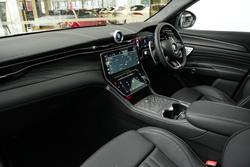 2025 Maserati Grecale MODENA 330HP HYBRID Bianco Banchisa-240