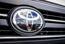 2025 Toyota LANDCRUISER GXL