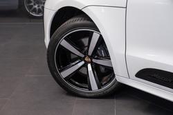 2024 Porsche Macan T