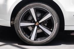 2024 Porsche Macan T