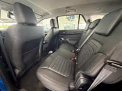 2025 Ford
Everest Sport