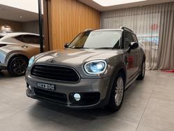 2017 MINI COUNTRYMAN COOPER