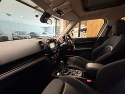 2017 MINI COUNTRYMAN COOPER