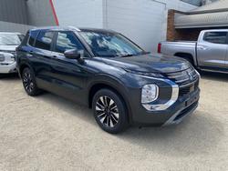 2025 MITSUBISHI Outlander LS