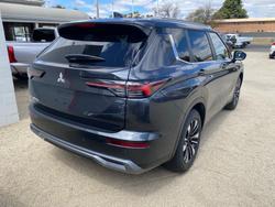 2025 MITSUBISHI Outlander LS