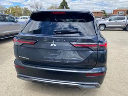 2025 MITSUBISHI Outlander LS