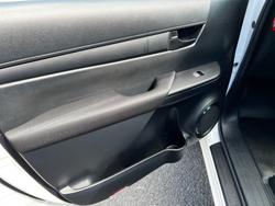 2019 Toyota Hilux 4x4 Workmate 2.4L T Diesel Automatic Double Cab 1Y25460 002
