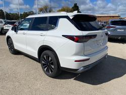 2025 MITSUBISHI Outlander LS