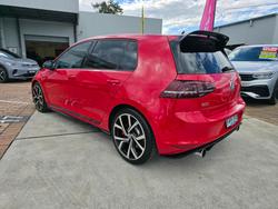 2016 Volkswagen
Golf GTI 40 Years