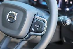 2024 Volvo
XC40 Ultra B4 Bright