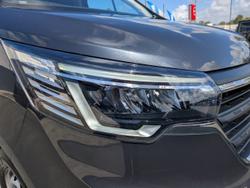 2025 RENAULT TRAFIC LWB