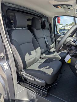 2025 RENAULT TRAFIC LWB