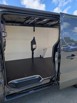 2025 RENAULT TRAFIC LWB