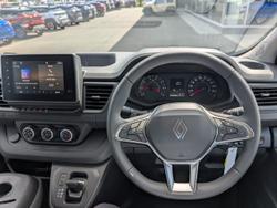 2025 RENAULT TRAFIC LWB