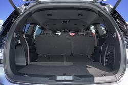 2025 Isuzu
MU-X LS-T