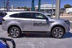 2025 Isuzu
MU-X LS-T