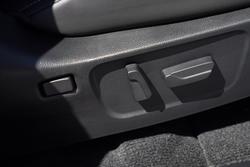 2025 Isuzu
MU-X LS-T