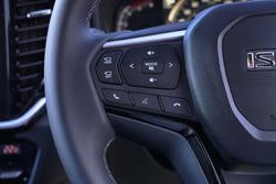 2025 Isuzu
MU-X LS-T