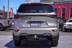 2025 Isuzu
MU-X LS-T