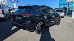 2026 VOLKSWAGEN Tiguan R-LINE