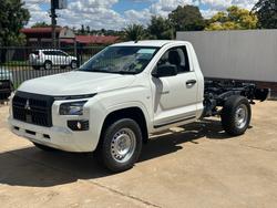 2025 MITSUBISHI TRITON GLX