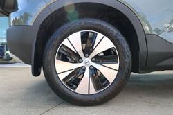 2026 Volvo XC40 Plus B4