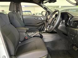 2025 ISUZU D-MAX LS-U