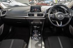 2018 Mazda
3 Maxx Sport