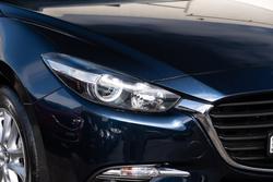 2018 Mazda
3 Maxx Sport