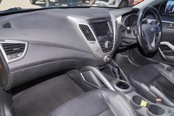 2015 Hyundai Veloster +