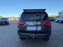 2022 Toyota LANDCRUISER VX Silver