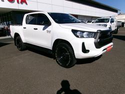 2022 Toyota
Hilux 4x4 Hilux 4x4 SR 2.8L T Diesel Automatic Double Cab 2U76970 001