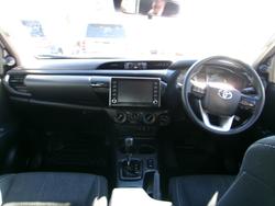 2022 Toyota
Hilux 4x4 Hilux 4x4 SR 2.8L T Diesel Automatic Double Cab 2U76970 001