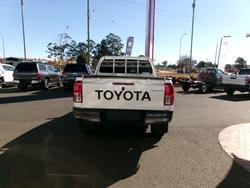2022 Toyota
Hilux 4x4 Hilux 4x4 SR 2.8L T Diesel Automatic Double Cab 2U76970 001
