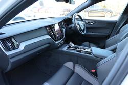 2024 Volvo
XC60 Ultra B5 Bright
