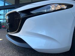 2025 Mazda 3 G20 Evolve