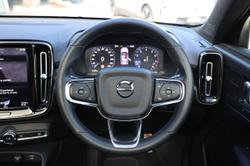 2021 Volvo XC40 T5 R-Design