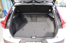 2021 Volvo XC40 T5 R-Design