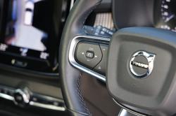 2021 Volvo XC40 T5 R-Design