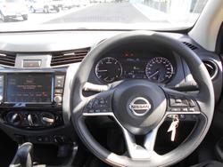 2024 Nissan
Navara SL Warrior