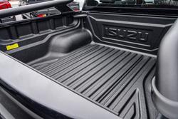 2026 Isuzu D-MAX BLADE