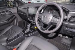 2026 Isuzu D-MAX BLADE