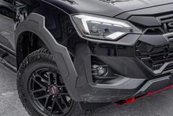 2026 Isuzu D-MAX BLADE