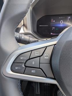 2025 RENAULT DUSTER Techno