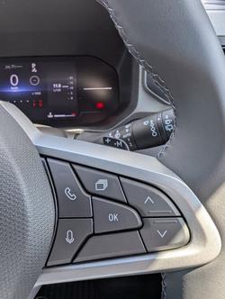 2025 RENAULT DUSTER Techno