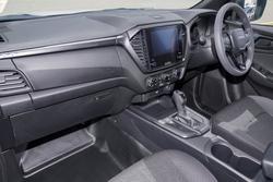 2025 Isuzu D-MAX X-RIDER