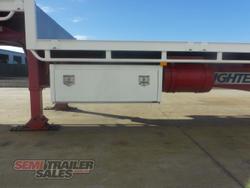 2005 Maxitrans 22 Pallet Dropdeck Road Train Lead