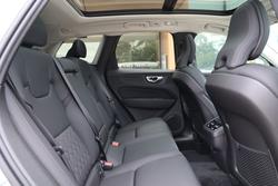 2025 Volvo XC60 Plus B5 Bright